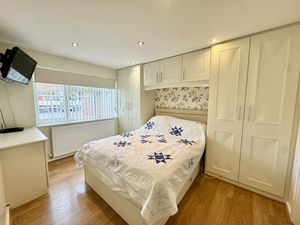 Photo 26- click for photo gallery